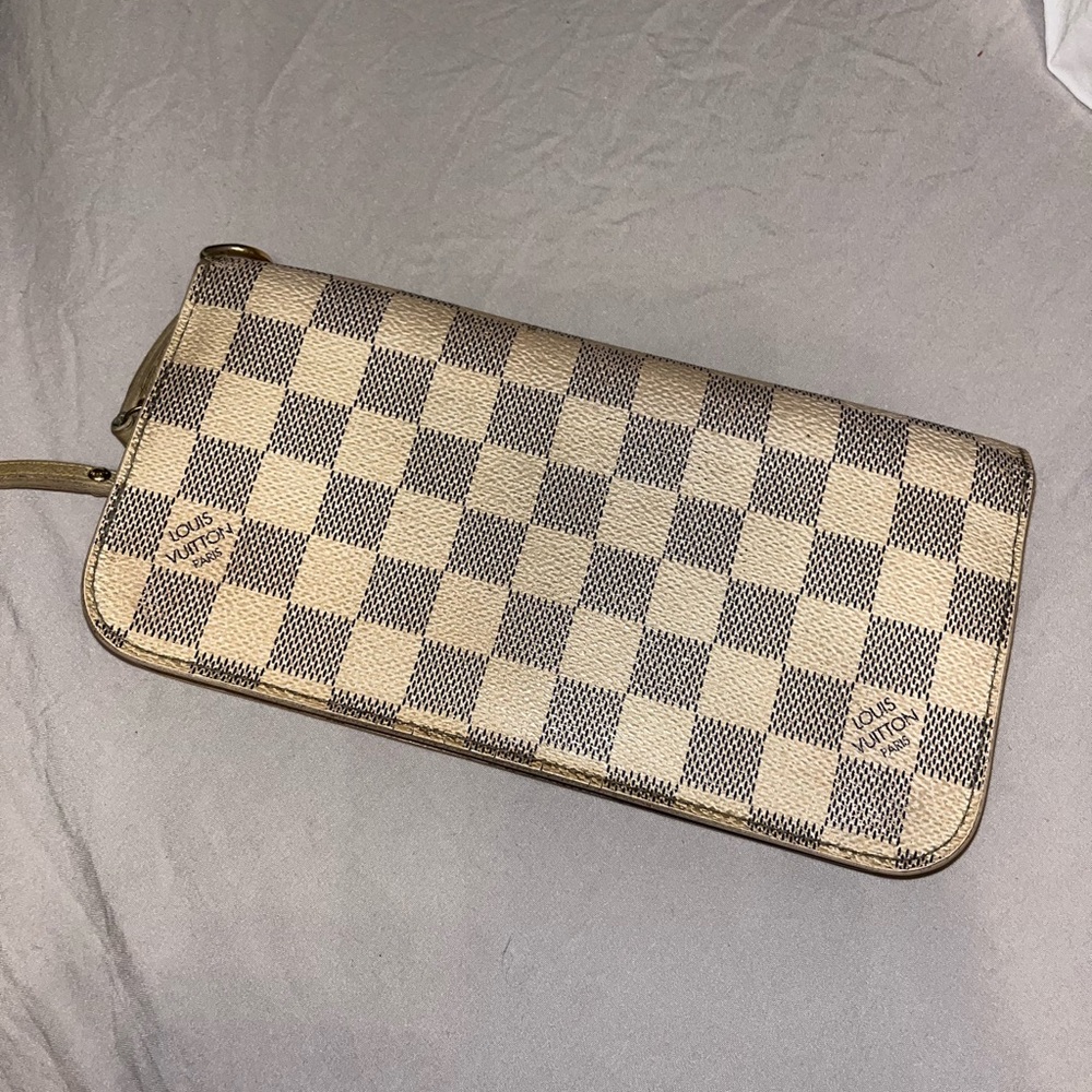 Authentic Louis Vuitton insolite wallet in damier azur